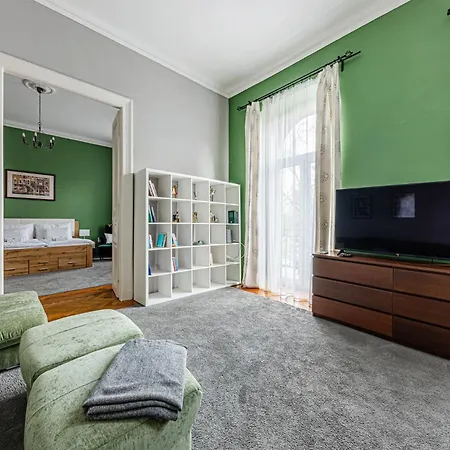 Maison Lumière -comfy Buda Retreat Ac, Balcony Near M2 Metro Appartamento Budapest
