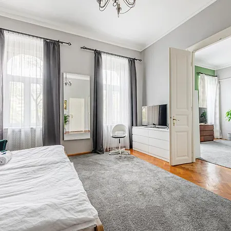 Maison Lumière -comfy Buda Retreat Ac, Balcony Near M2 Metro * Budapest