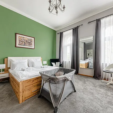 Maison Lumiere Buda - Near M2 Metro Apartment