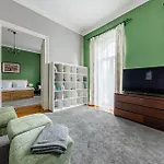Maison Lumiere -comfy Buda Retreat Ac, Balcony Near M2 Metro Apartamento Budapeste
