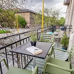 Maison Lumiere -comfy Buda Retreat Ac, Balcony Near M2 Metro Apartamento