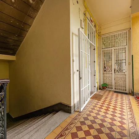 Maison Lumiere -comfy Buda Retreat Ac, Balcony Near M2 Metro 부다페스트