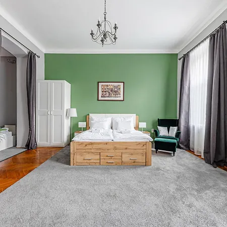 شقة Maison Lumiere -comfy Buda Retreat Ac, Balcony Near M2 Metro