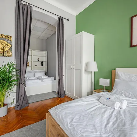 Maison Lumiere -comfy Buda Retreat Ac, Balcony Near M2 Metro شقة *